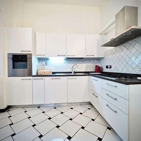 Dimora Di Famagosta Centro - Genovabnb It Apartment Exterior photo